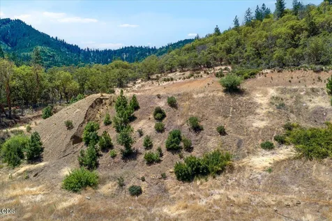 2350 Galls Creek Road Gold Hill OR 97525