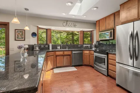 11178 E Evans Creek Road Rogue River OR 97537