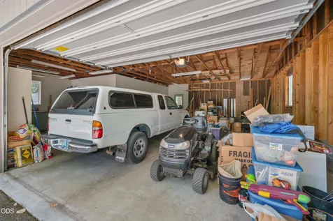 11178 E Evans Creek Road Rogue River OR 97537