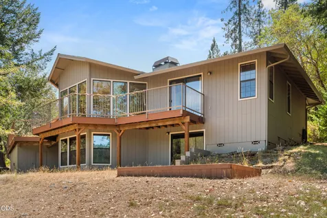 11178 E Evans Creek Road Rogue River OR 97537