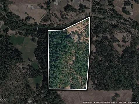 11178 E Evans Creek Road Rogue River OR 97537