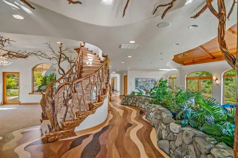 2700 N Valley View Road Ashland OR 97520