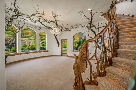 2700 N Valley View Road Ashland OR 97520