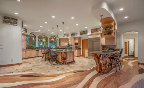 2700 N Valley View Road Ashland OR 97520