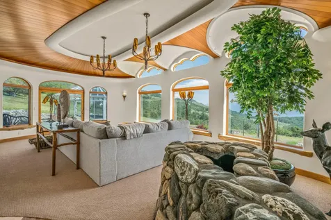 2700 N Valley View Road Ashland OR 97520