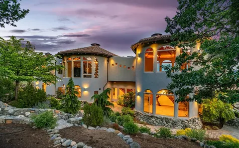 2700 N Valley View Road Ashland OR 97520