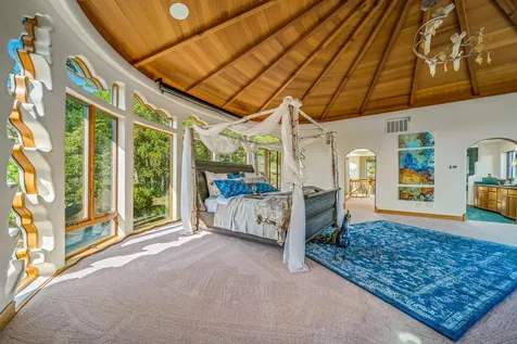 2700 N Valley View Road Ashland OR 97520