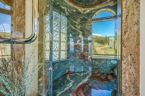 2700 N Valley View Road Ashland OR 97520