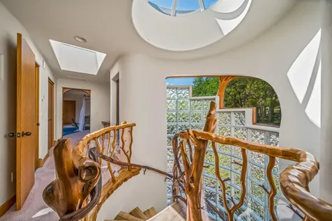 2700 N Valley View Road Ashland OR 97520