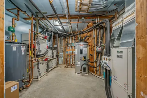 2700 N Valley View Road Ashland OR 97520