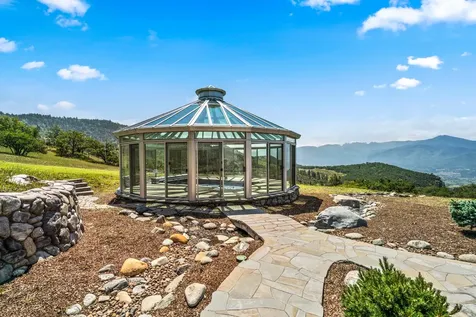 2700 N Valley View Road Ashland OR 97520