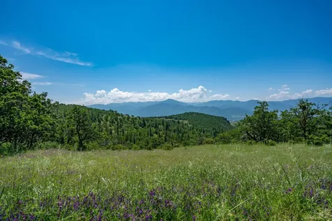 2700 N Valley View Road Ashland OR 97520