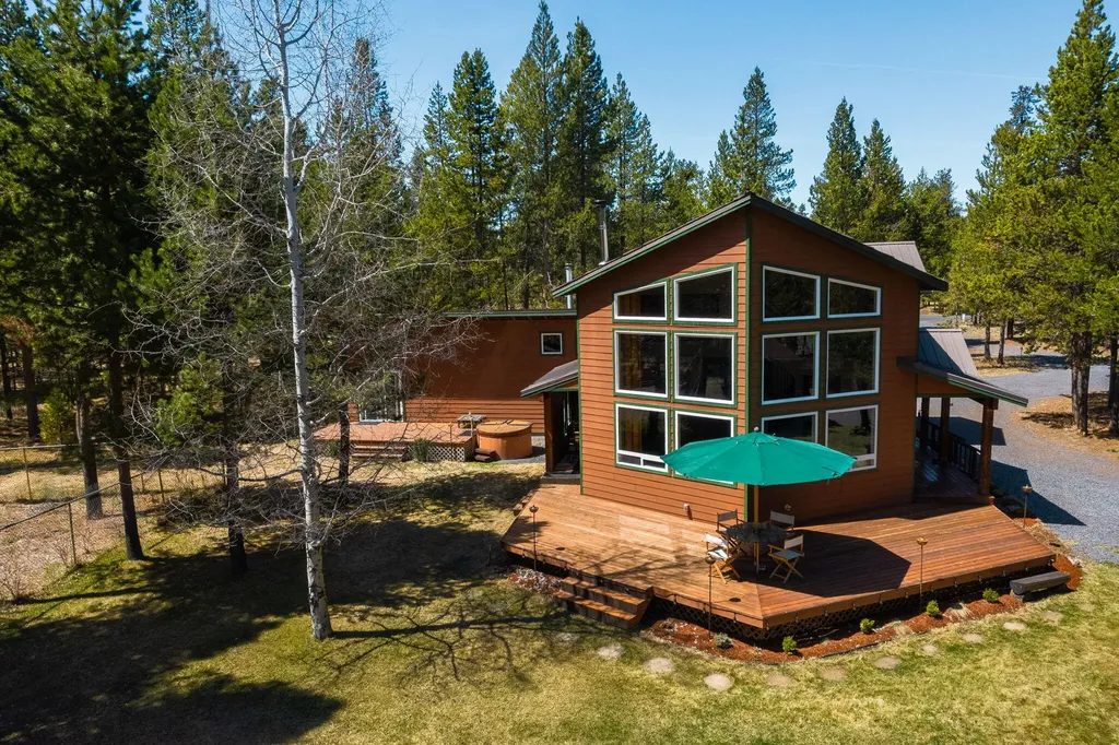 55250 Lazy River Drive Bend OR 97707