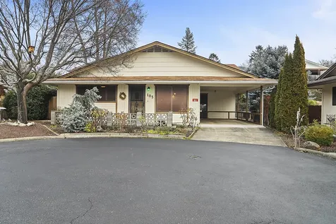 105 Rogue Court Rogue River OR 97537