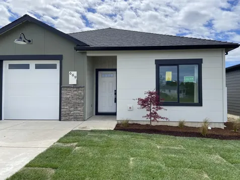 669 Terrazzo Way Medford OR 97501
