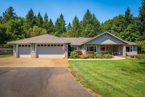 171 Red Rock Lane Grants Pass OR 97527