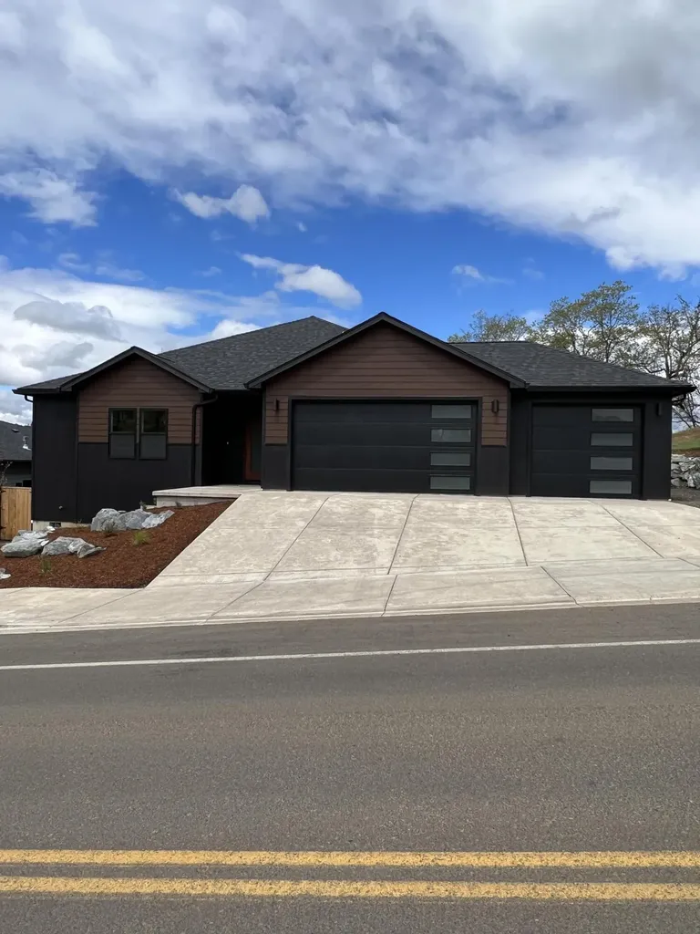 339 Arrowhead Trail Eagle Point OR 97524