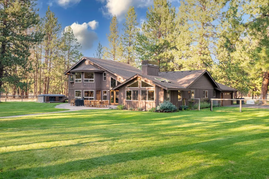 69287 Crooked Horseshoe Road Sisters OR 97759