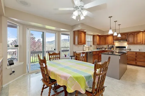 2703 Hammel Road Eagle Point OR 97524
