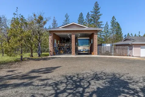 2703 Hammel Road Eagle Point OR 97524