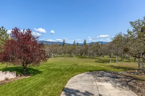 2703 Hammel Road Eagle Point OR 97524