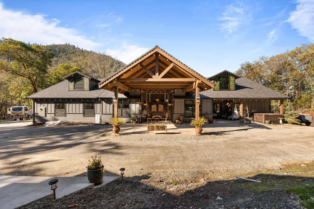 4400 Kane Creek Road Central Point OR 97502