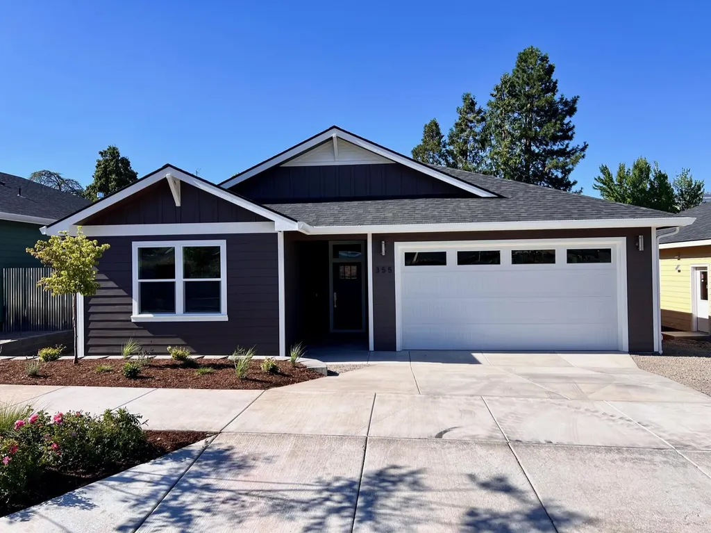 355 Randy Street Ashland OR 97520