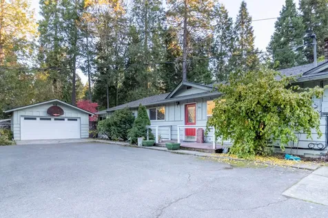 1961 Southgate Way Grants Pass OR 97527
