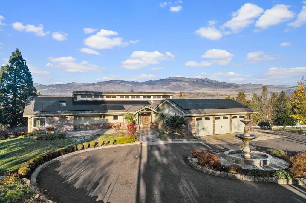 1501 Jackson Road Ashland OR 97520
