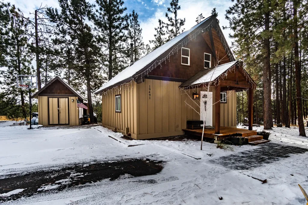 19491 W Campbell Road Bend OR 97702
