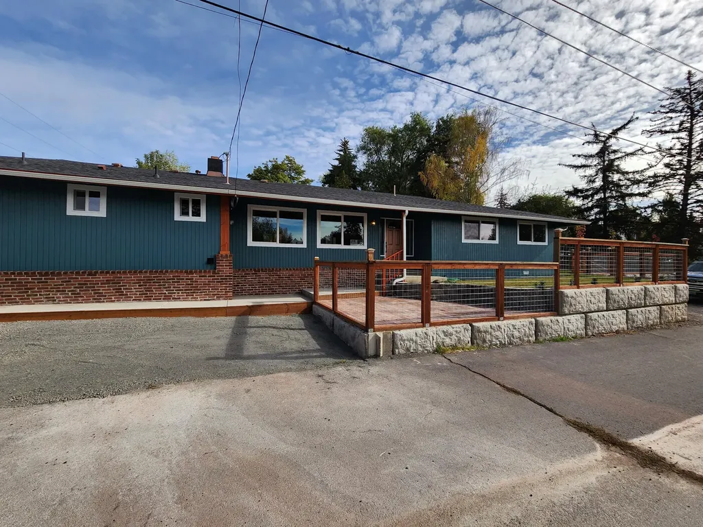 1932 Del Moro Street Klamath Falls OR 97601