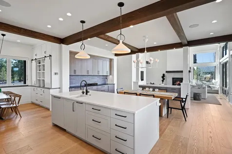 61925 Hosmer Lake Drive Bend OR 97702