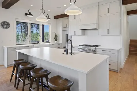 61925 Hosmer Lake Drive Bend OR 97702