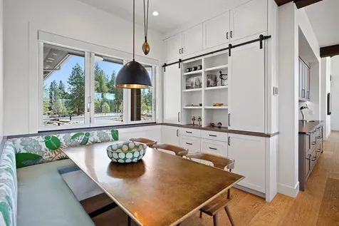 61925 Hosmer Lake Drive Bend OR 97702