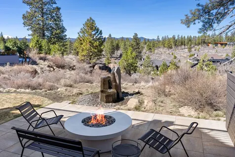 61925 Hosmer Lake Drive Bend OR 97702