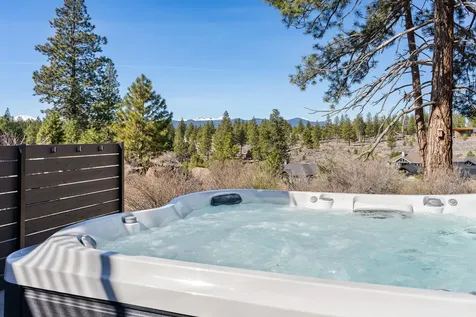 61925 Hosmer Lake Drive Bend OR 97702