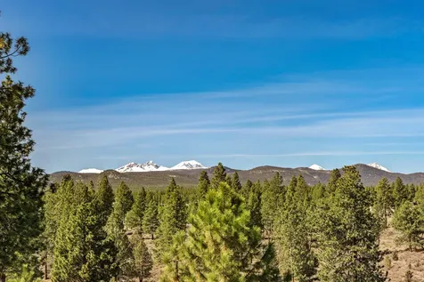 61925 Hosmer Lake Drive Bend OR 97702