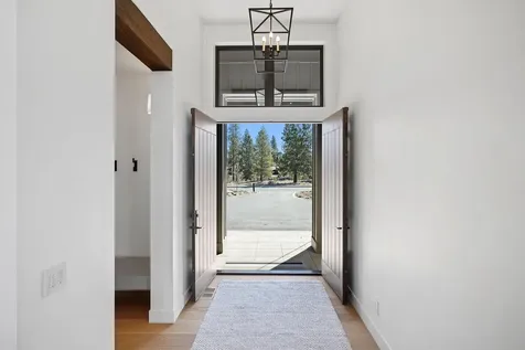 61925 Hosmer Lake Drive Bend OR 97702
