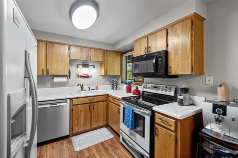 25513 SW Cold Springs Resort Lane Camp Sherman OR 97730
