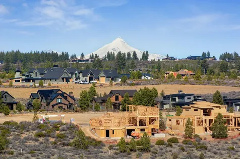 61451 Skene Trail Bend OR 97702