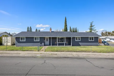 1141 Arroyo Drive Central Point OR 97502