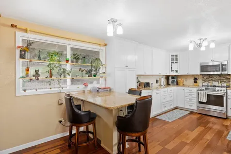 135 San Marcos Drive Medford OR 97504