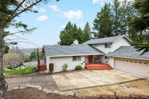 135 San Marcos Drive Medford OR 97504