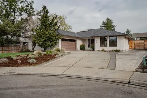 2843 Courtney Circle Medford OR 97504