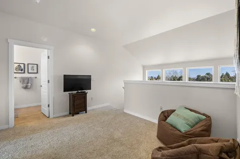 685 Sagebush Circle Redmond OR 97756