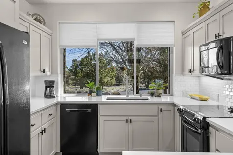 685 Sagebush Circle Redmond OR 97756