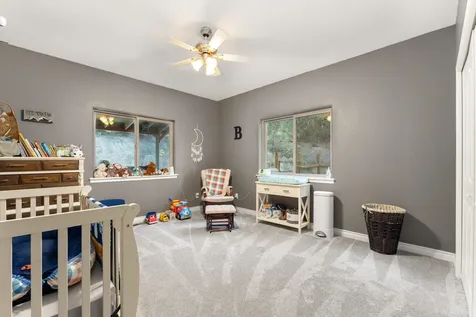 4186 E Evans Creek Road Rogue River OR 97537