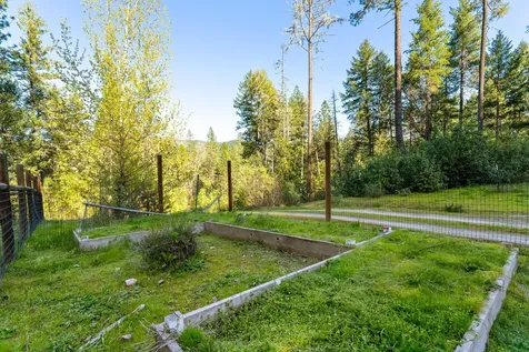4186 E Evans Creek Road Rogue River OR 97537