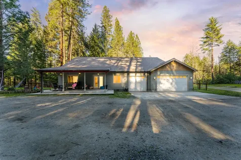 4186 E Evans Creek Road Rogue River OR 97537