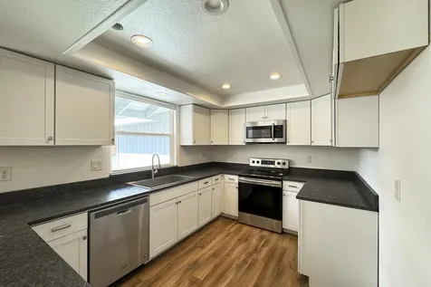 1905 Archer Drive Medford OR 97501